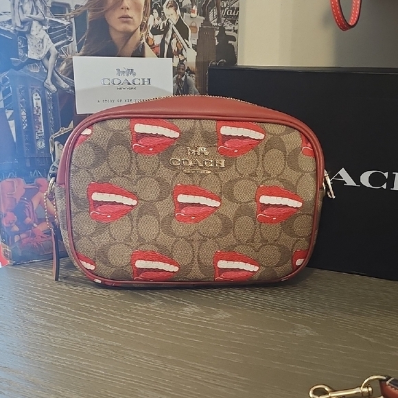 Coach Handbags - Coach Rare Collectible X Tom Wesselman Jamie Camera Bag